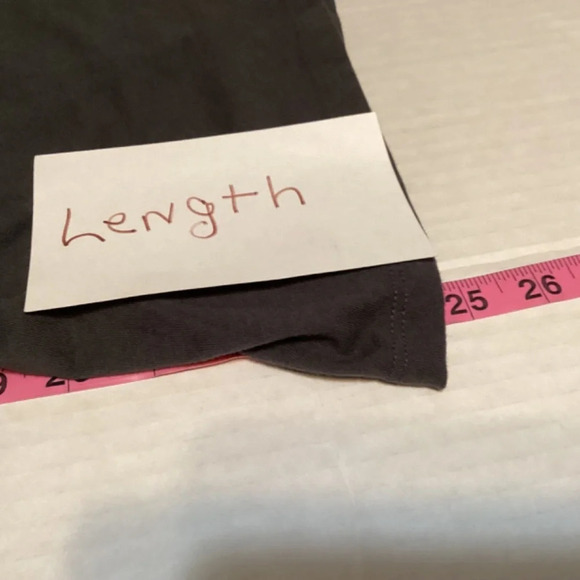 Schitt’s creek SZ S graphic tee funky edgy floral print grunge goth Netflix - Picture 6 of 6